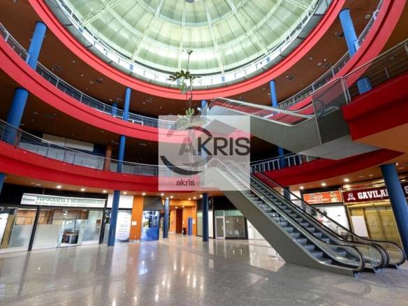 Imagen 1 de LOCAL EN LA MEJOR ZONA DE TOLEDO