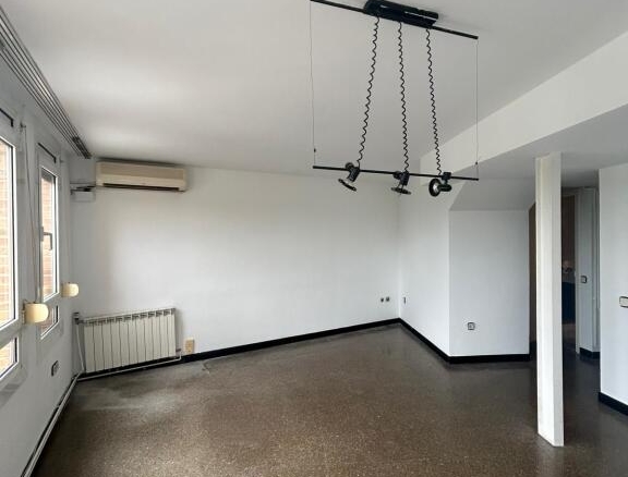 Imagen 2 de Dúplex en Venta en Santa Perpetua De Mogoda Barcelona