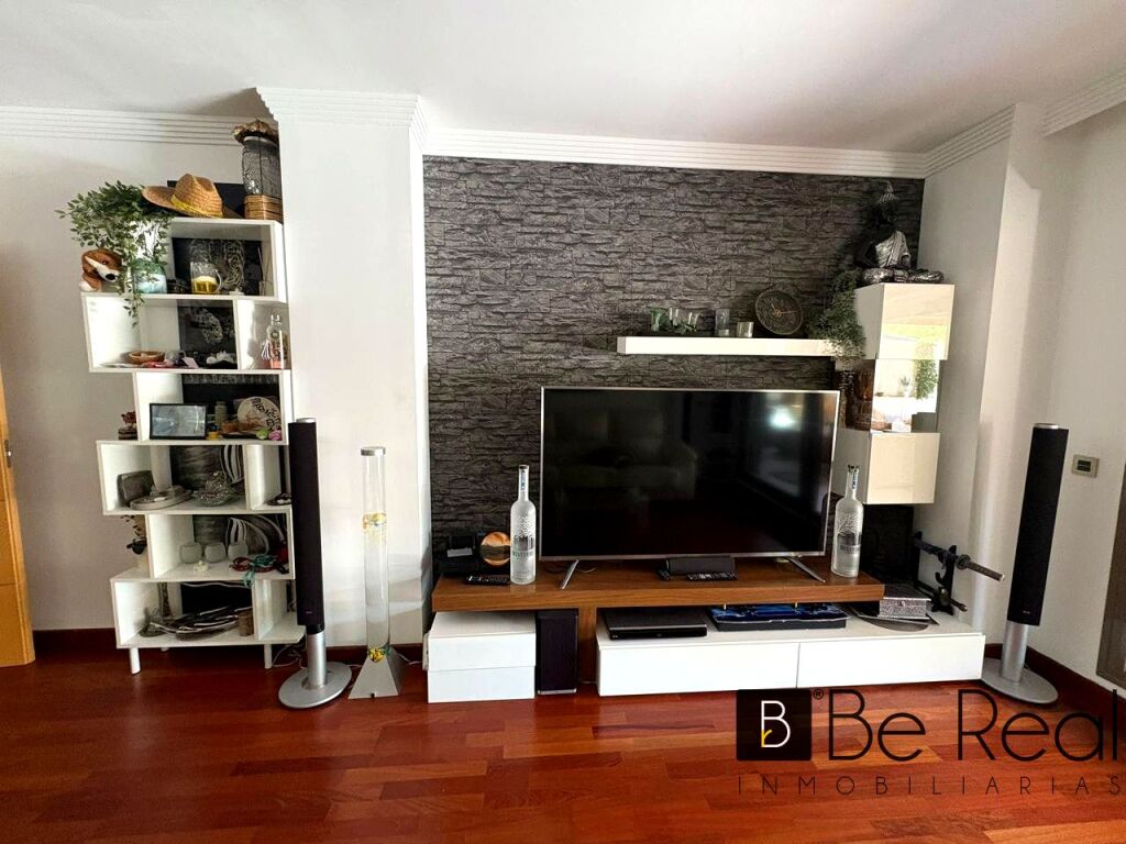 Imagen 4 de EN VENTA BAJO CON AMPLIA TERRAZA EN TORREMOLINOS