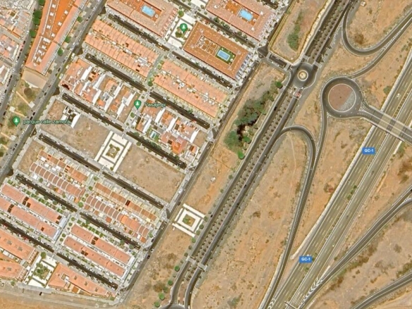 Imagen 3 de VENTA -  PARCELA URBANA  DE 2.980 M2  - URBANIZACIÓN LOS CANARIOS