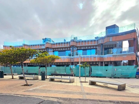 Imagen 1 de SE ALQUILA LOCAL COMERCIAL EN C.C. EN LA MISMA PLAYA DE LA GARITA
