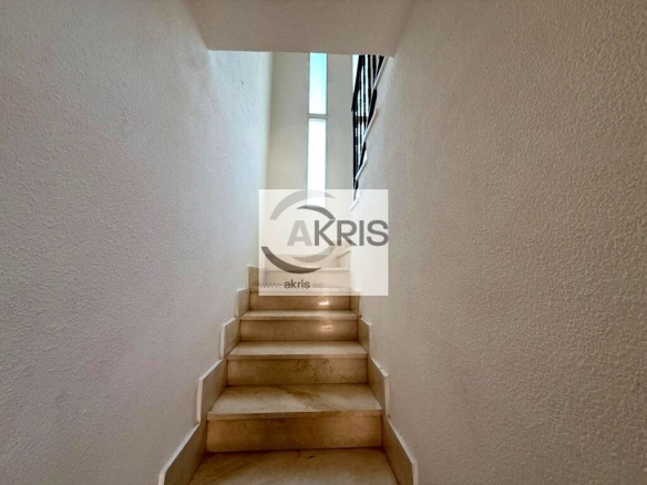 Imagen 3 de CHALET A REFORMAR EN CEDILLO DEL CONDADO