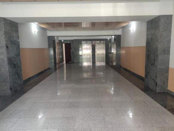 Imagen 2 de OFICINA OPERATIVA EN ED. EMBLEMÁTICO EN ALQUILER