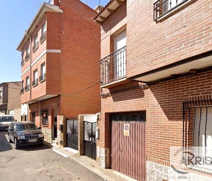 Imagen 3 de VIVIENDA CENTRICA EN NAVAHERMOSA