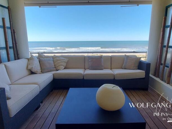 Imagen 2 de Exclusivo Dúplex de Lujo en Primera Línea de Playa – Oliva Nova