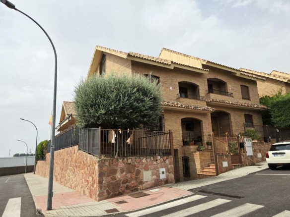 Imagen 1 de CHALET EN URBANIZACIÓN ITÁLICA