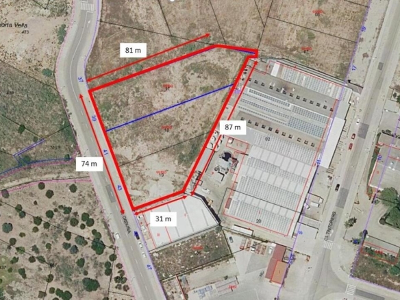 Imagen 2 de Excelente oportunidad de inversión en el Polígono Industrial L’Horta Vella (Bétera).