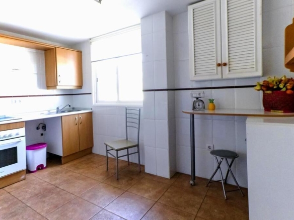 AMUEBLADO Y MUY ACOGEDOR. LISTO PARA ENTRAR A VIVIR