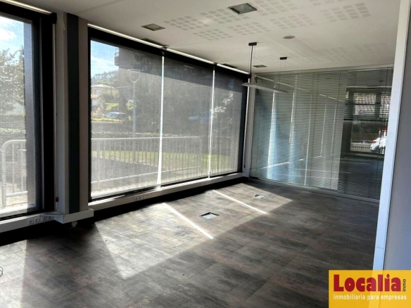 Imagen 4 de Local en alquiler en Reocín – bajo de 200 m²