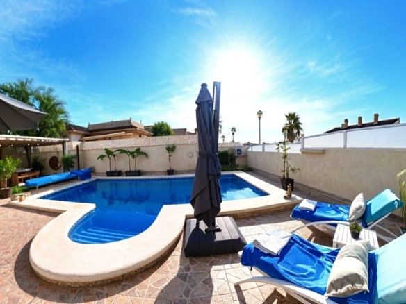 Imagen 3 de Casa-Chalet en Venta en Benijofar Alicante