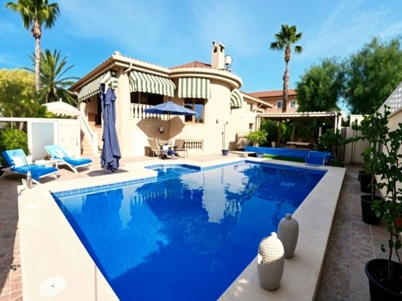 Imagen 4 de Casa-Chalet en Venta en Benijofar Alicante