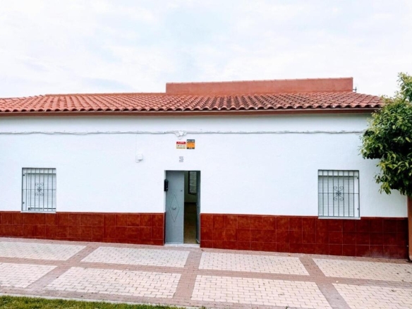 Imagen 1 de Casa cerca de badajoz. La Albuera. Sin comisión de agencia.