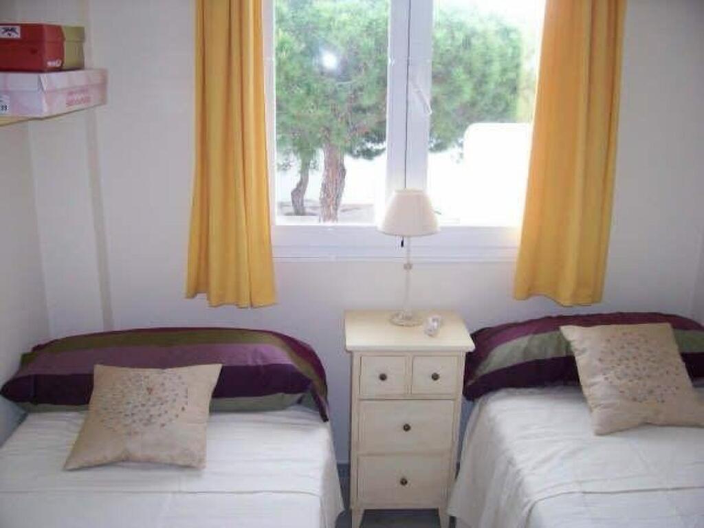 Imagen 4 de TU HOGAR EN LA PLAYA DE LA BARROSA.