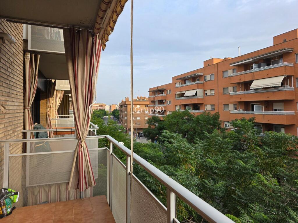 Imagen 2 de Apartamento esquinero en Nova Balàfia