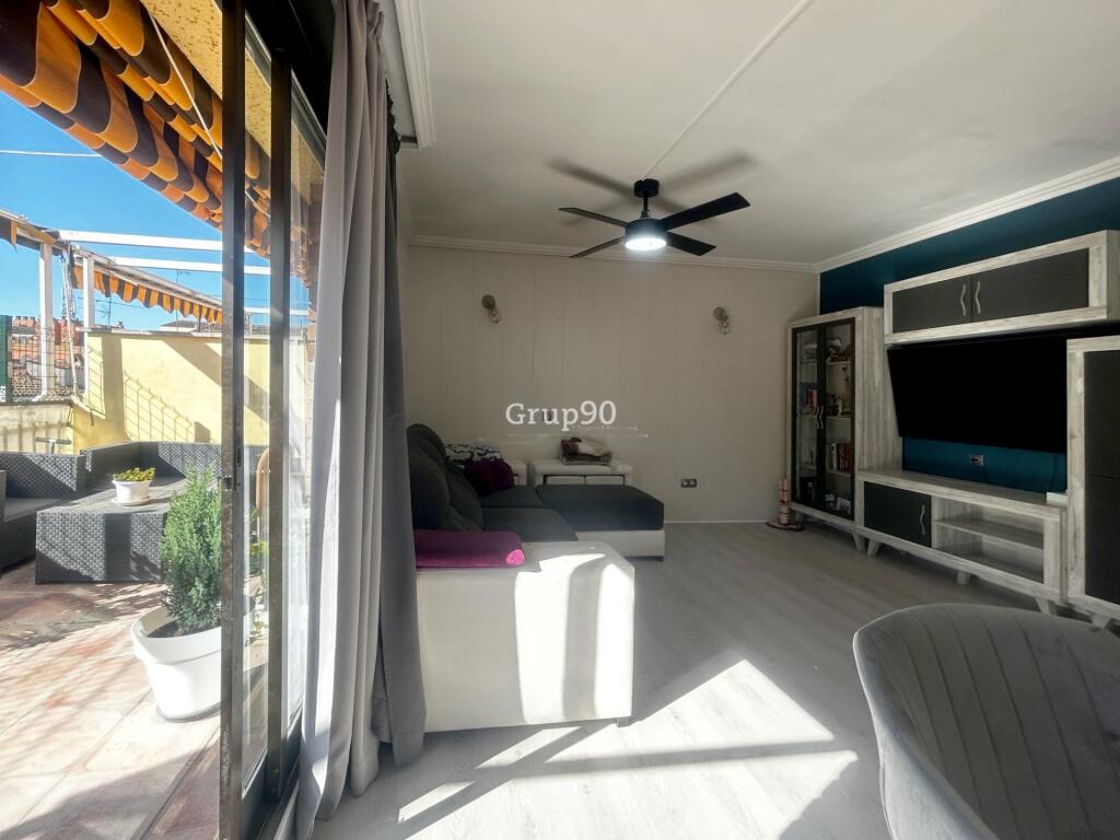 Imagen 2 de ✨ Ático Dúplex en Cappont con Amplia Terraza – ¡Una joya única para vivir con estilo! ✨