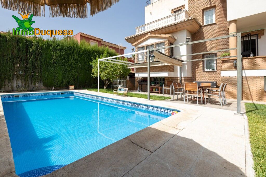 Imagen 4 de Precioso chalet independiente en "Urb. El Carmelo"