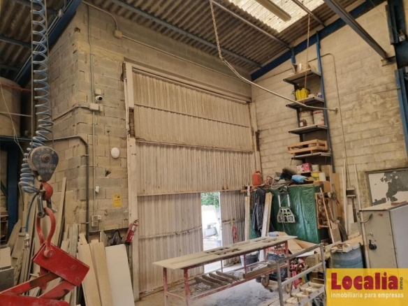 Imagen 4 de Suelo industrial y nave en venta en Polanco