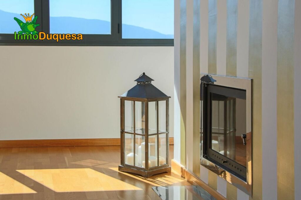 Imagen 4 de Chalet de DISEÑO MODERNO en venta en La Zubia.