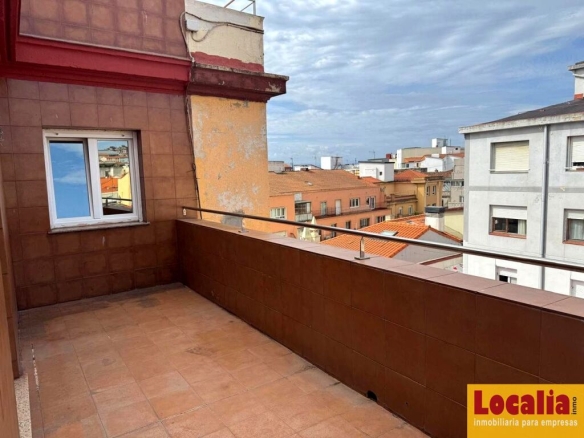 Imagen 1 de Estupendo piso en el centro de Santander.