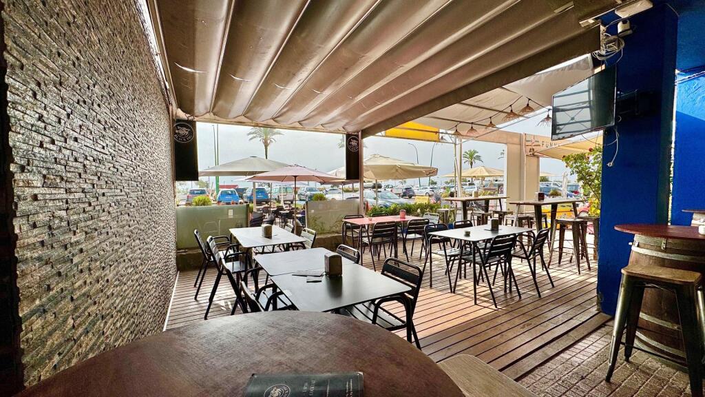 Imagen 2 de Bar Tapas primera linea de mar