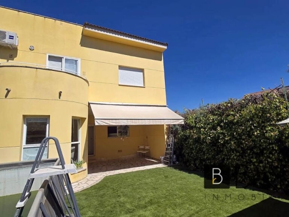 Imagen 4 de A ESTRENAR HABITACIONES EN ALQUILER PARA ESTUDIANTES DE LA UAX EN VILLANUEVA DE LA CAÑADA.