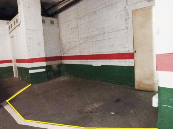 Imagen 1 de ¡PON TU MOTO A RESGUARDO! PARCELA EN ZORROZA