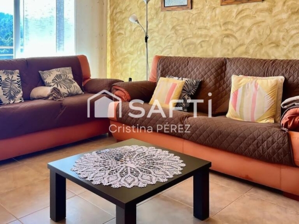 Imagen 2 de OPORTUNIDAD! Casa unifamiliar con espacio