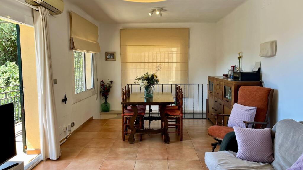 Imagen 2 de Oportunidad! Preciosa casa en la Urb. “Castella d’Indies”