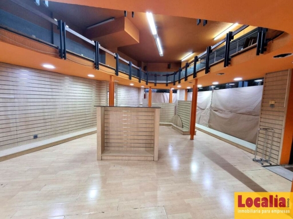 Imagen 3 de Local con excelente ubicación en Santander