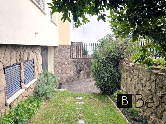 Imagen 2 de EN VENTA CHALET PAREADO DE CUATRO PLANTAS EN EL CENTRO URBANO DE PLASENCIA