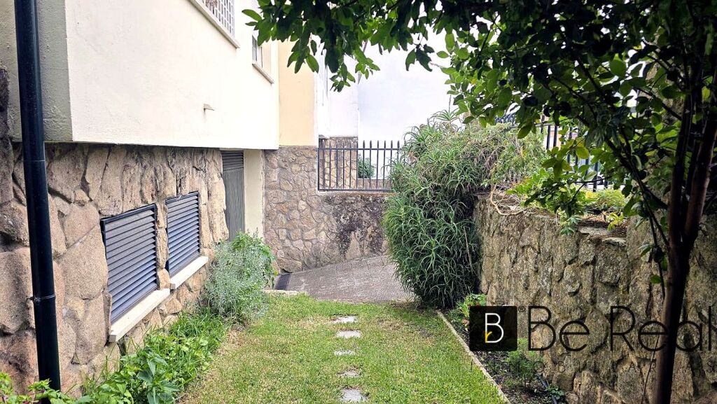 Imagen 2 de EN VENTA CHALET PAREADO DE CUATRO PLANTAS EN EL CENTRO URBANO DE PLASENCIA