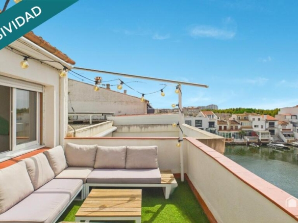 Imagen 1 de Pison con dos dormitorios y amarre