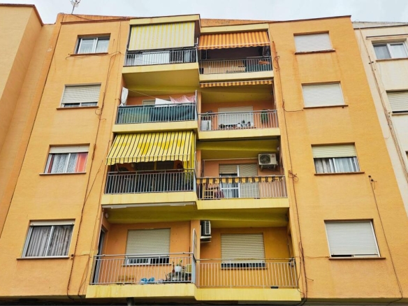 Imagen 2 de Apartamento amplio y luminoso en Gandía (Valencia)