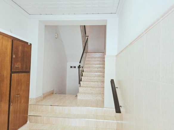 Imagen 3 de Apartamento amplio y luminoso en Gandía (Valencia)