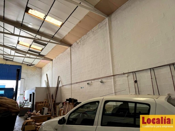 Imagen 1 de Atractiva Nave Industrial con oficinas en Polanco