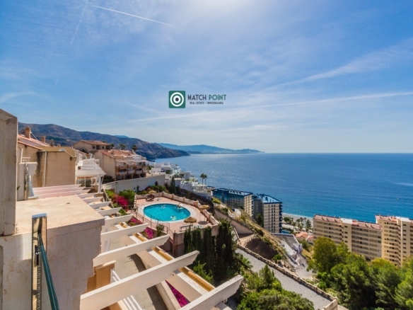 Imagen 3 de Adosada en Venta en Almuñecar Granada