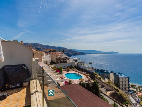 Imagen 4 de Adosada en Venta en Almuñecar Granada