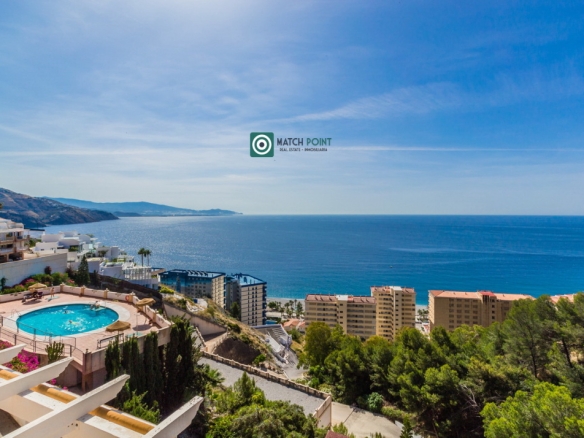 Imagen 1 de Adosada en Venta en Almuñecar Granada
