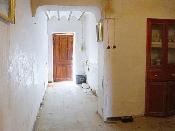 Imagen 2 de Casa con terreno y cueva en Raspay