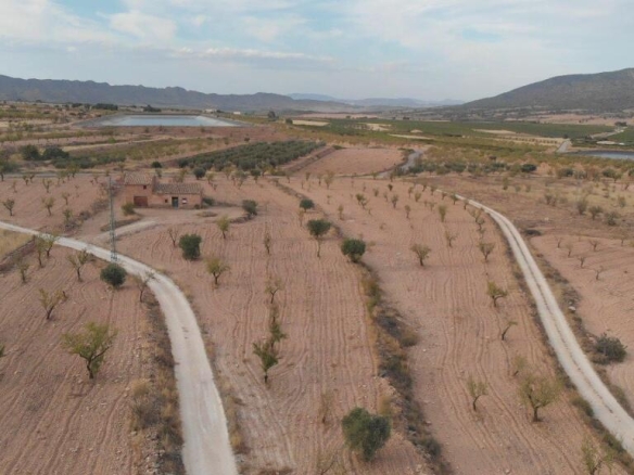 Imagen 2 de Terrenos rústicos en Raspay con más de 20.000 m²