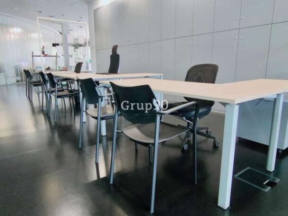 Imagen 2 de COWORKING. 3 ESPACIOS DE TRABAJO CONTIGUOS.