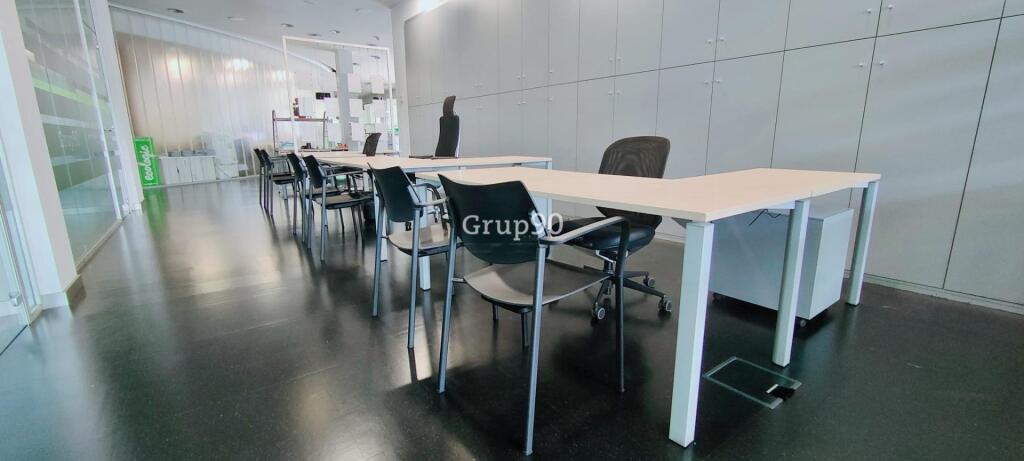 Imagen 2 de COWORKING. 3 ESPACIOS DE TRABAJO CONTIGUOS.