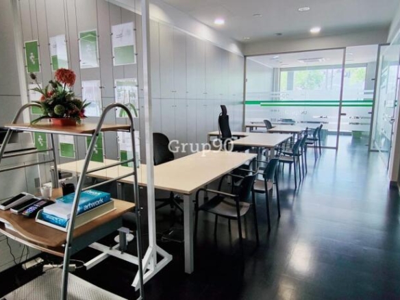 Imagen 1 de COWORKING. 3 ESPACIOS DE TRABAJO CONTIGUOS.