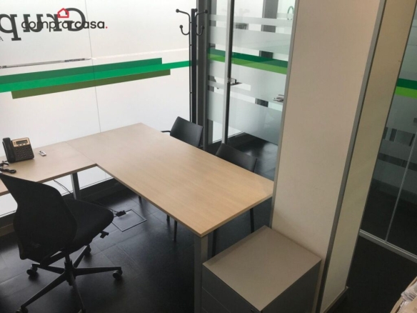 Imagen 1 de COWORKING. ALQUILER DESPACHO PRIVADO EN CENTRO DE NEGOCIOS.