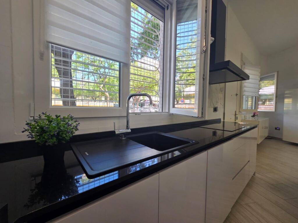 Imagen 3 de ? ¡ESPECTACULAR BAJO REFORMADO EN VENTA EN ARROYO DE LA MIEL ! ?