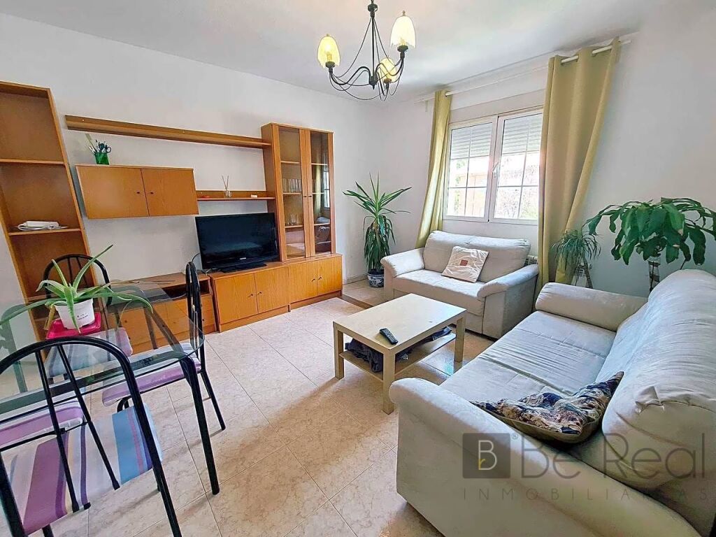Imagen 2 de ¡ESTUDIANTES! ÚLTIMA HABITACIÓN EN PISO INDEPENDIENTE  EN VILLANUEVA DE LA CAÑADA.