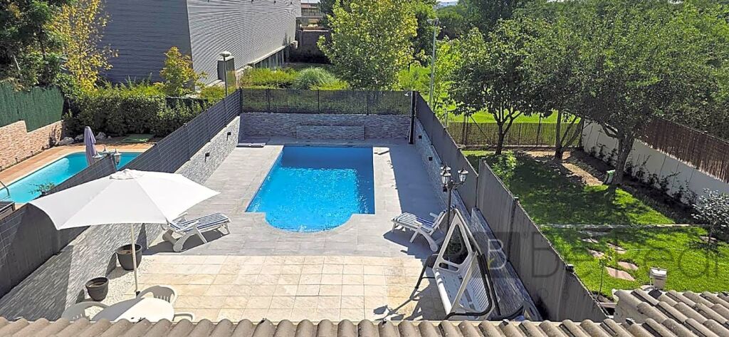 Imagen 2 de ¡ESTUDIANTES! HABITACIÓN EN CHALET A COMPARTIR CON PISCINA EN VILLANUEVA DE LA CAÑADA (MADRID).