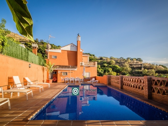 Imagen 2 de Casa de campo-Masía en Venta en Almuñecar Granada