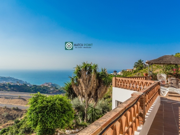Imagen 1 de Casa de pueblo en Venta en Almuñecar Granada - El Club del Propietario Imagen 1 de Casa de pueblo en Venta en Almuñecar Granada