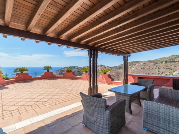 Imagen 2 de Casa-Chalet en Venta en Almuñecar Granada